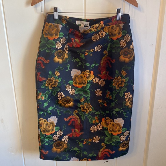 EUC maybe NWOT Anthropologie, Flora Jacquard Skirt. Size small. - Picture 3 of 4